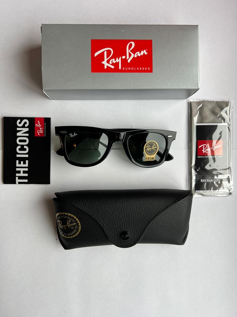 Wayfarer Black Green Medium